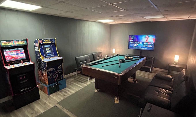 Rockford House | Ultimate Game House with Pool & Foosball table