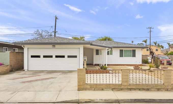 Port Hueneme House | Ultra Clean Comfortable Beach Village - Entire House