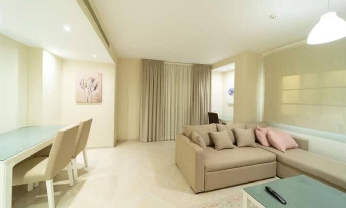 Az-Zahir Apartment | Ultra Deluxe One-Bedroom Suite