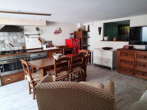 Mairena del Aljarafe Apartment | Un apartamento vacacional con detalles de un hogar