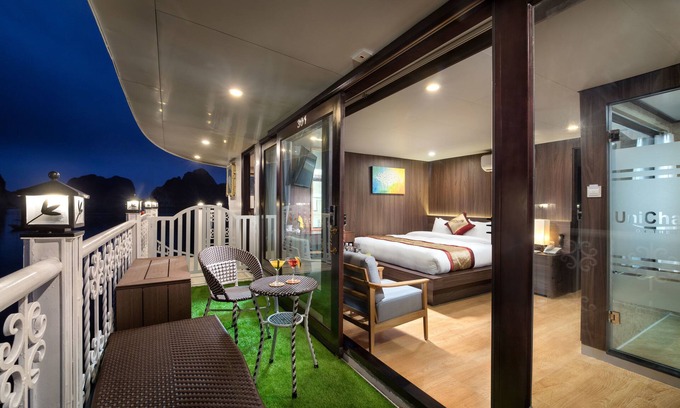 Le Chan Boat Rental | UniCharm Cruise