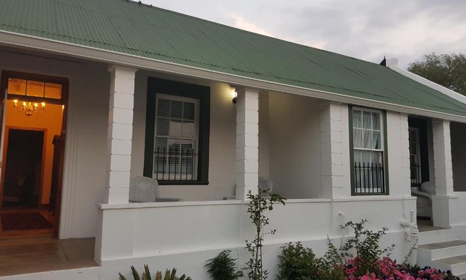 Uniondale House | Uniondale Manor Guesthouse