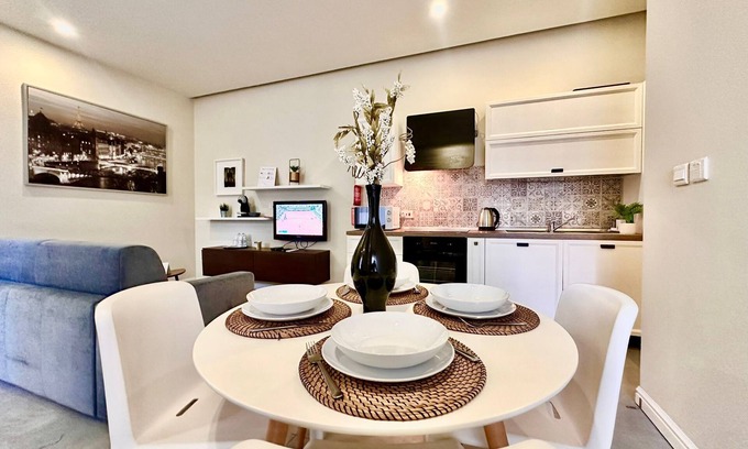 Madliena Apartment | Unique 1 Bed Apt next to the Sea Front