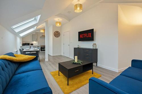 Belfast House | Unique 1 bed Penthouse in East Village, Belfast - Walk to City Centre, Roof Terrace