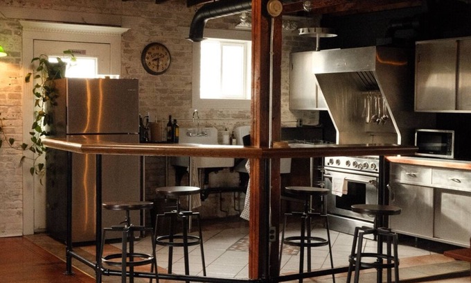 Walkerville House | Unique 2-BDR Historic Warehouse Loft with Terrace and Fireplace ! ! !