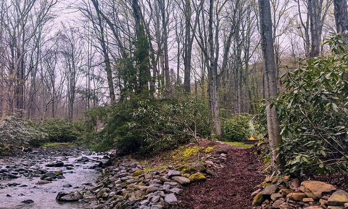 Normalville Cottage | Unique and cozy 3BD cottage in Laurel Highlands