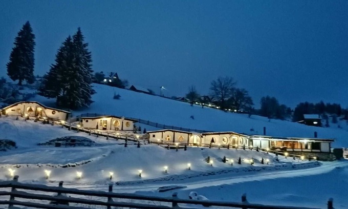 Fundata Cottage | Unique, epic and organic IN HILL hobbit cottages - " The chambers of the realm "