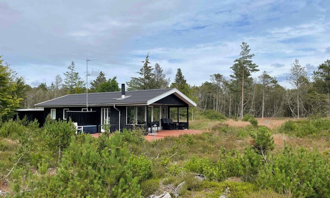 Aalbaek House | Unique location on a large sunny natural plot
