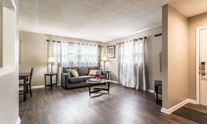 Overland Park House | Unit 3: Cute and affordable 4BDR duplex in Overland Park for up to 10 people!