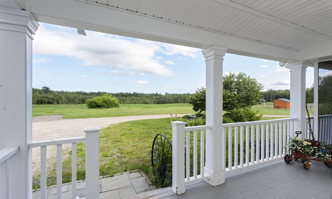 North Berwick Hotel | Unit 3- The Barnboard Room - Abbott Brook Inn