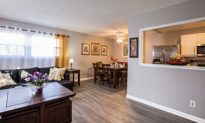 Overland Park House | Unit 4: Cute and affordable 3BDR duplex in Overland Park for up to 10 people!