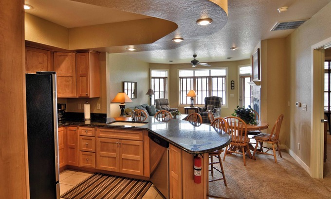 Birchwood Condo | Unit 411a 1 BD/1 BA Condo