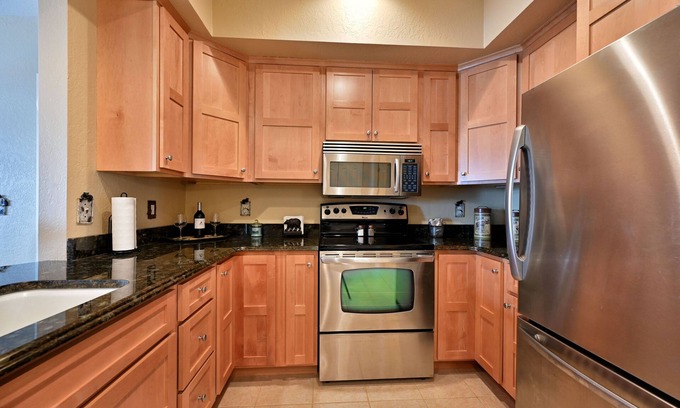 Birchwood Condo | Unit 433a 1 Bd/1 Ba Condo 1 Bedroom Condo by RedAwning