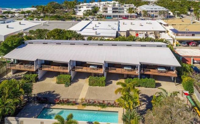 Rainbow Beach Villa | Unit 5 Rainbow Surf - Modern double storey townhouse with large shared pool close to beach and shop