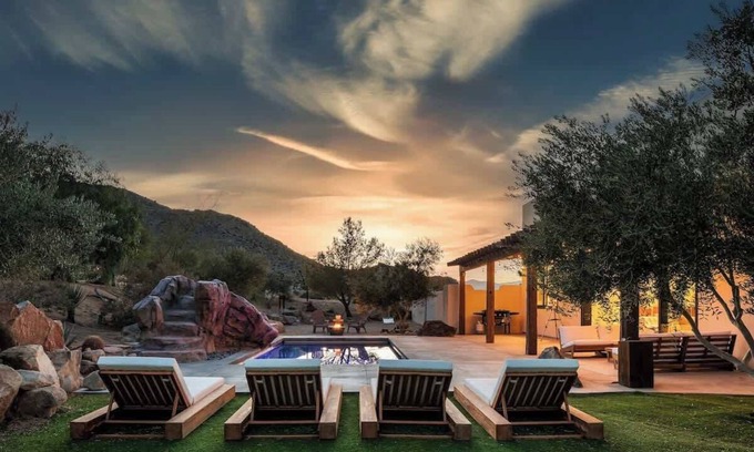 Joshua Tree House | Uno Vida By The Cohost Company