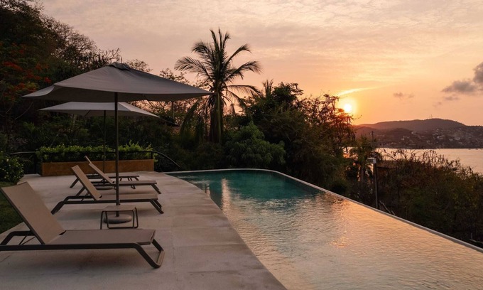 Playa Las Gatas Apartment | Unparalleled Luxury at Armadillo M202