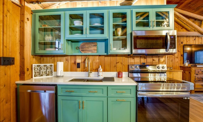 Muscoda Cabin | Unwind at Driftless Pines Cabin -