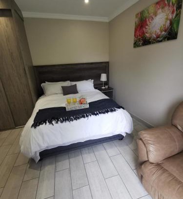 Boksburg Bed & Breakfast | Up21 Guest House