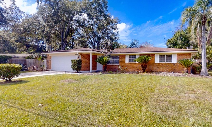 Southside House | Updated dog-friendly home near water with private pool, patio, streaming, AC