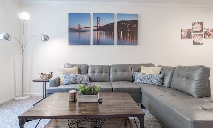 West San Jose Condo | Updated & Gated Silicon Valley 1BR Condo! AC+Parking+Washer+Dryer by Santana Row