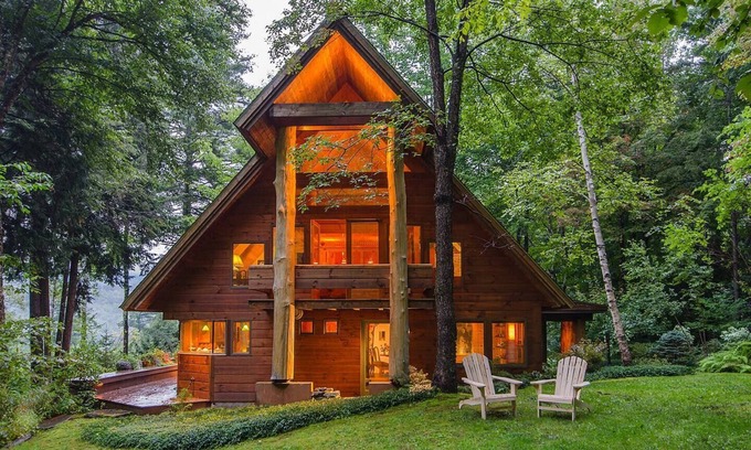 Warren House | Upper Pines Lodge, Upper Pines Lodge at Sugarbush