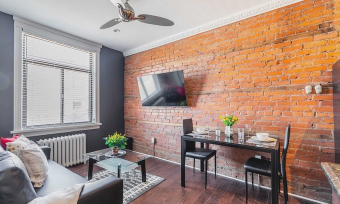 Central Hamilton Apartment | Upscale 2BR with King Bed - Boutique Apartment - PRIME Location!