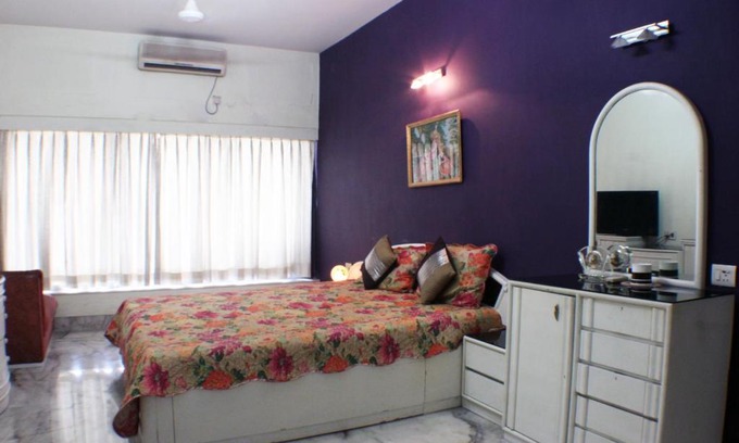 Alipur Apartment | Upscale Apartment in Posh Alipore Area