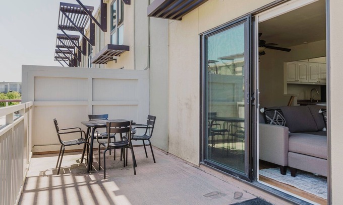 Foster City Apartment | Upscale Foster City 2BR w/Pool, near Parks & Schools, by Blueground