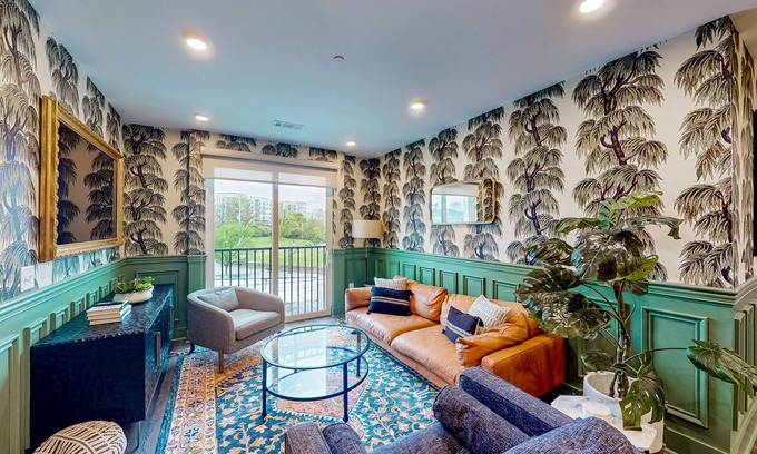 Rolling Mill Hill Condo | Upscale, funky, located downtown Nashville 3 bedroom condo