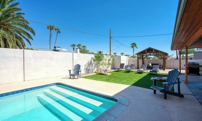 Park Scottsdale Eight House | Upscale Mini-Resort! Minutes to All The Action - Sleeps 14!