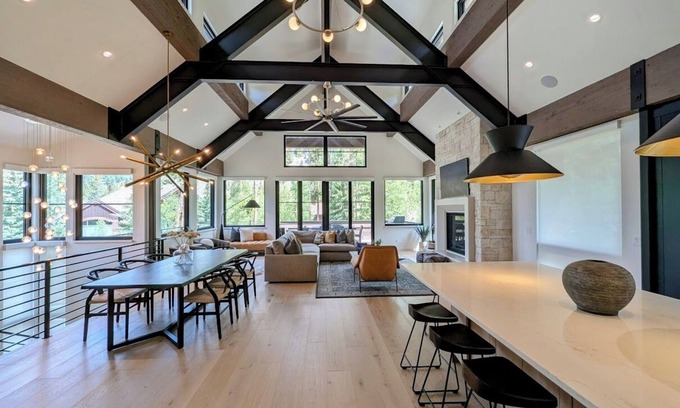 Keystone House | Upscale Mountain Oasis, private Hot Tub
