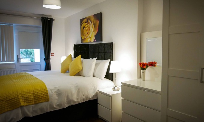 Erdington Apartment | Ur City Pad - The Richmond Flat 1 - Luxurious One Bedroom Apartment