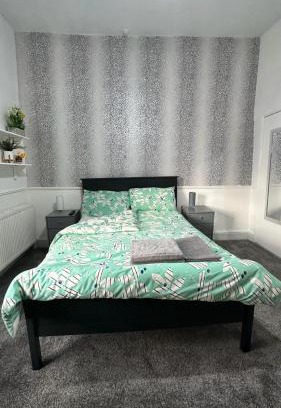 Failsworth Apartment | Ur Place 204