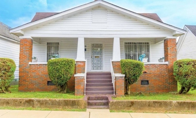 Birmingham House | Urban Brick Bungalow w/Yard
