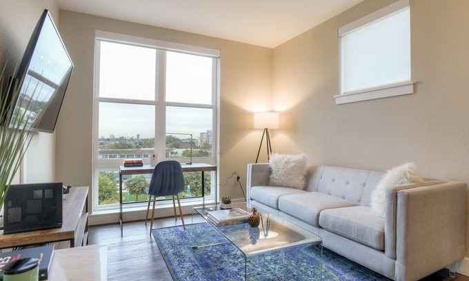 Pilgrim - Triton Apartment | Urban Flat | Foster City Penthouse | Fully Sanitized