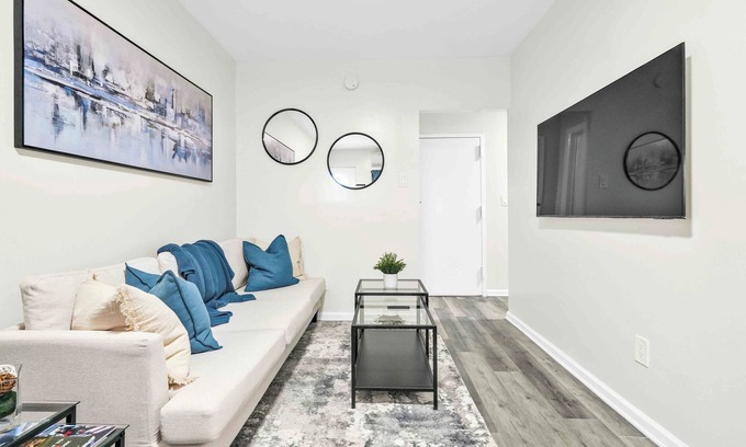 Canarsie Apartment | Urban Oasis: The Brooklyn Blue. Ideal for Long-Term Stay.