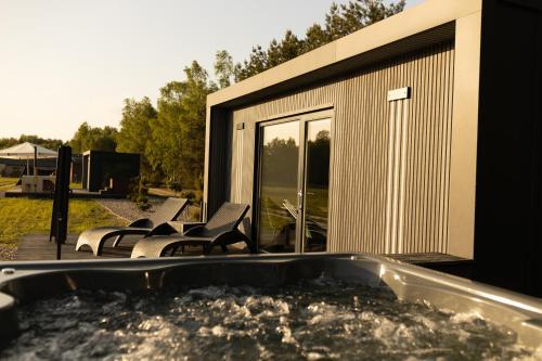 Dlugosiodlo Villa | Uroczy mały domek z jacuzzi
