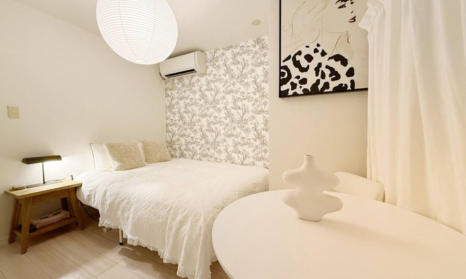 Arakawa Hotel | US12 JR Yamanote Line Comfortable 1 room. Direct access to Shinjuku, Ikebukuro, Shibuya, Harajuku, Tokyo and Akihabara. Restaurants and convenience stores are also available.