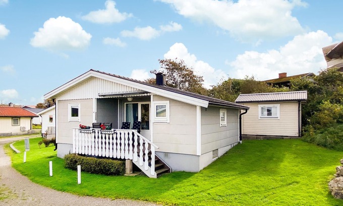 Falkenberg House | Use this vacation home in Norra Bobergsudde as a good starting point for a varied vacation.