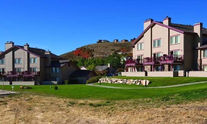 Harbor Village Resort | Utah’s grand "Caribbean of the Rockies" !