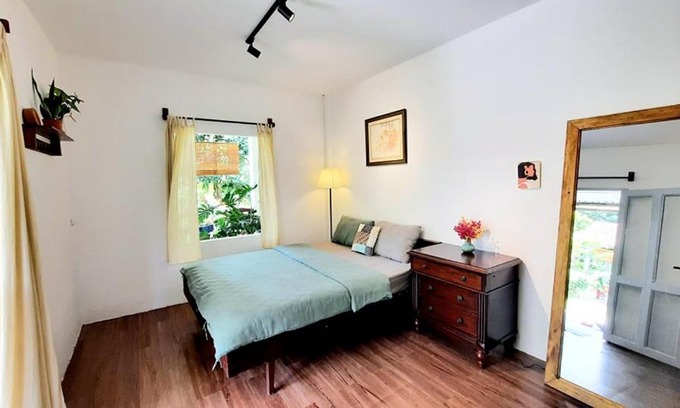 Cu Chi House | Vườn Nhà Ngoại Garden Homestay