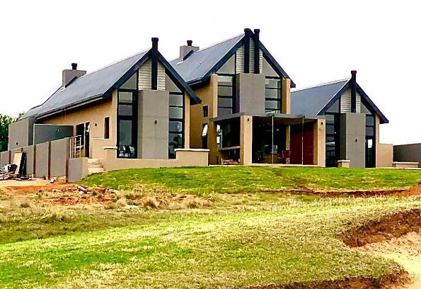 Vredefort House | VAAL DE GRACE golf estate The SHACK