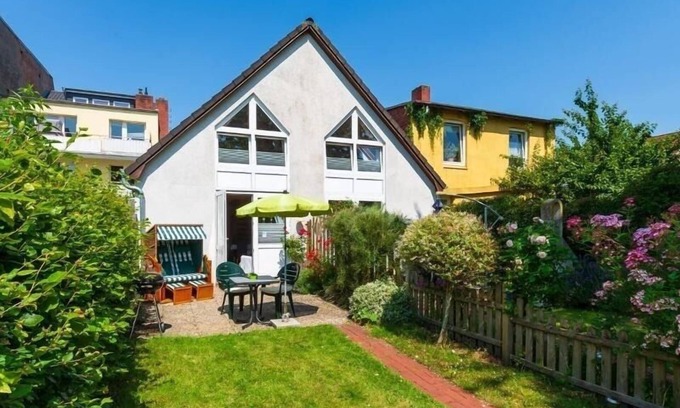 Zentrum Apartment | Vacation apartment/apartment for 4 guests with 65m² in Husum (269137)