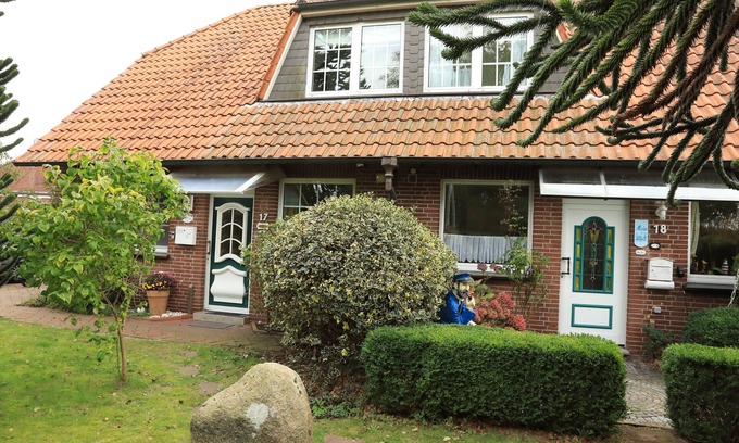 Hage Apartment | Vacation apartment/apartment for 2 guests with 45m² in Hage (170148)