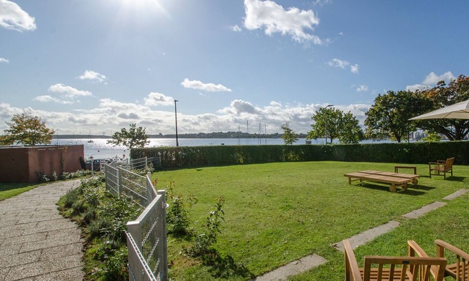 Eckernfoerde Apartment | Vacation apartment/apartment for 5 guests with 148m² in Eckernförde (160403)
