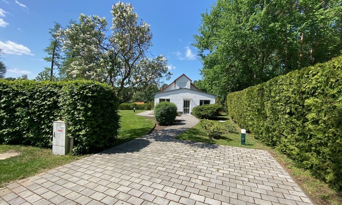 Motzen Apartment | Vacation apartment "Hang" in a vacation home - directly on the lake