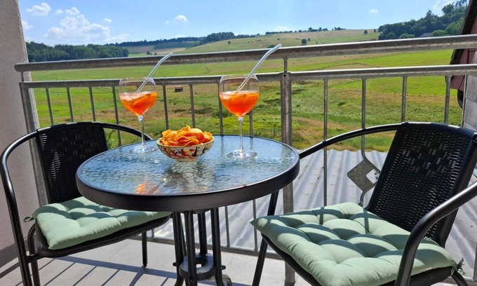 Winkel Apartment | Vacation apartment Eifelruhe - Holiday apartment shower/WC up to 4 persons