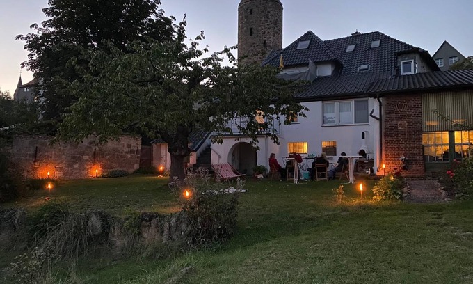 Fritzlar Apartment | Vacation apartment Regilturm in the heart of Fritzlar with balcony and garden use 1-5P