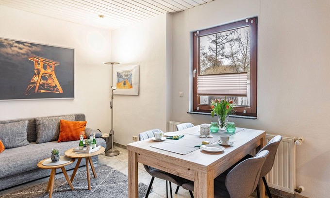 Bottrop Apartment | Vacation apartment 'Severin N° 2' with private terrace and Wi-Fi