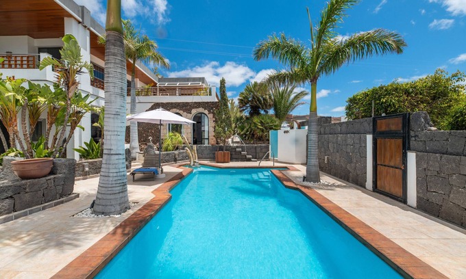 Las Brenas Apartment | Vacation 'Bianca Tajinaste' with Sea View, Private Terrace and Wi-Fi